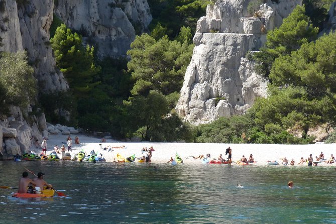 Cassis and Aix en Provence Sightseeing Tour from Marseille - How much guiding do you actually receive?