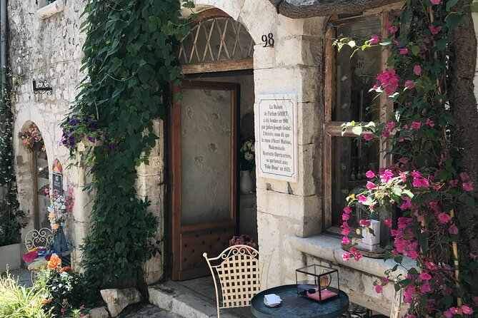 Certified tour guide-Most Exhaustive French Riviera private tour - Antibes, where the day begins with food and sea views
