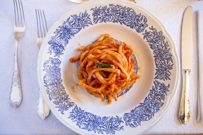 Cesarine: Small group Pasta and Tiramisu class in Montepulciano - The Hosts: Barbara, Lucrezia, Alberto and Others
