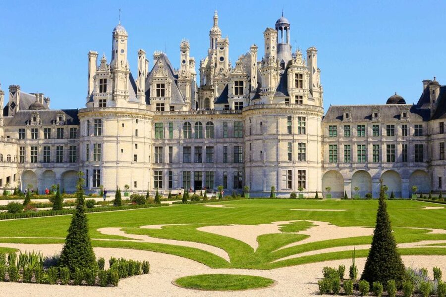 Chambord: Entry Ticket to the Castle - Inside the castle, begin with the central staircase