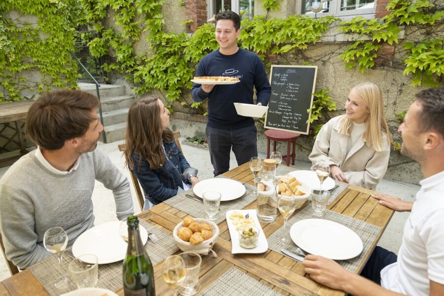 Champagne: E-Bike Champagne Day Tour with Tastings and Lunch - Who should book this ride?