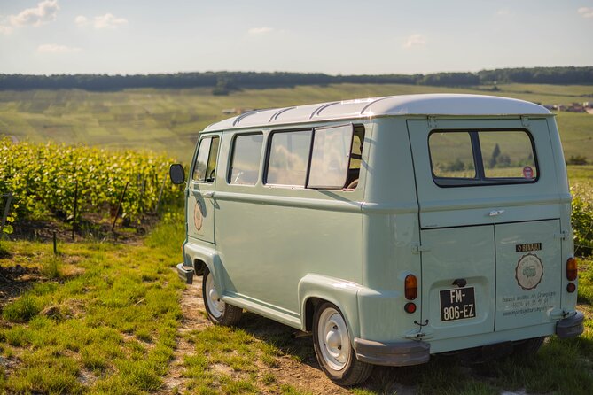 Champagne experience with a vintage van from Epernay - 3 hours - Who will enjoy this Champagne outing?