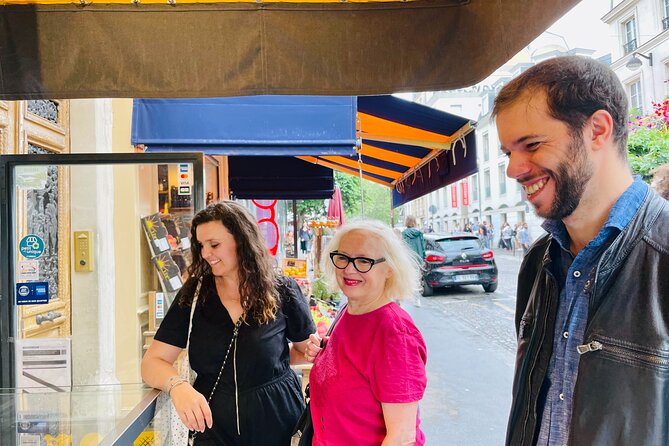 Chef PJ's Montmartre Food Tour - Rue Lepic sweets, bubbles, and the final stroll