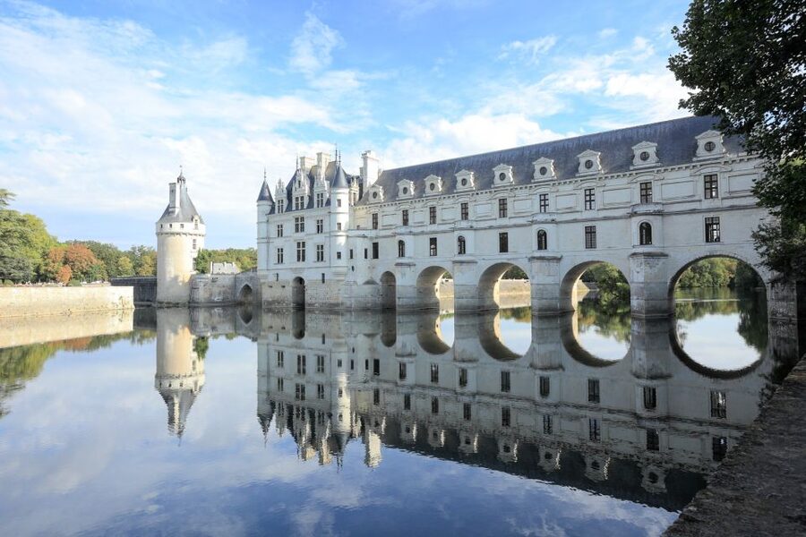 Chenonceau Castle Admission Ticket - Why Chenonceau feels different from other Loire châteaux