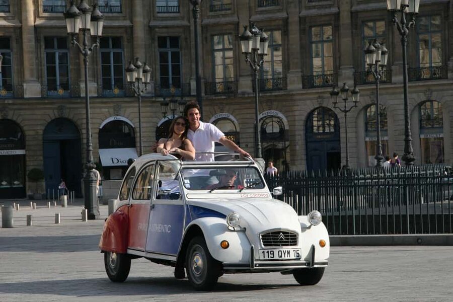 Classic, Romantic Paris: 3-Hour Vintage 2CV Tour - The driver-guide makes the difference