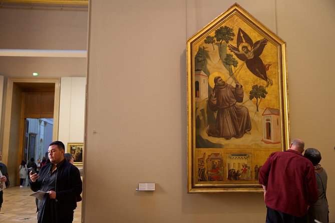 Closing Time at the Louvre: The Mona Lisa at her Most Peaceful - Greek sculpture and two unforgettable figures