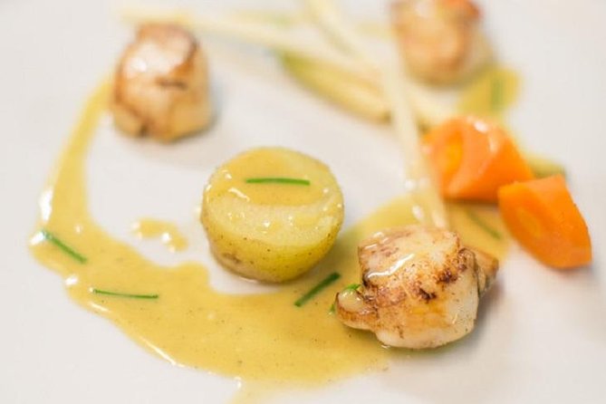 Cooking workshop with an exceptional chef in Avignon - Sitting down to eat what you prepared