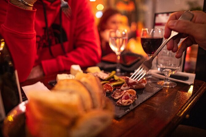 Cool Le Marais: Parisian Food Tour, Small Group or Private Option - Falafel and the Jewish quarter