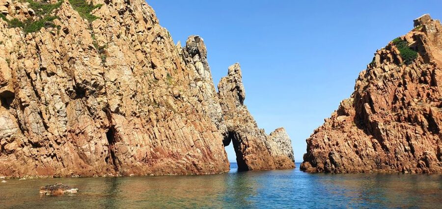 Croisière visite des Calanques de Piana Baignade en vedette - Capo Rosso’s caves and natural arch