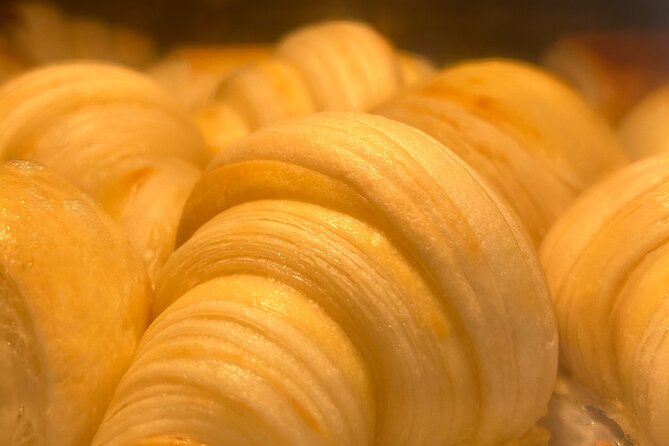 Croissants and pains au chocolat with a pastry chef in Paris - Baking, tasting, and taking pastries away