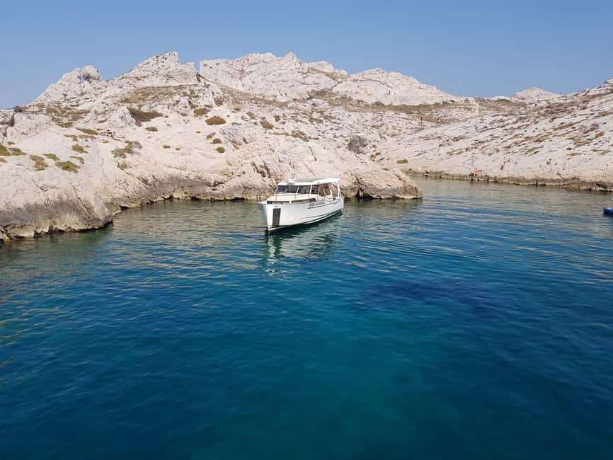 Cruise, Coffee and Swimming in the Calanques of Frioul - Who should book this morning on the water?