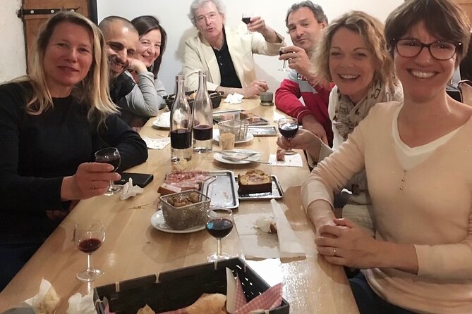Cultural Food & Wine Tour, in the famous Halles Bocuse - Food, wine, and the important tasting question