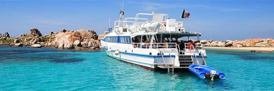 Day cruise to the Cerbicales & Lavezzi Islands with lunch - Bonifacio from the water