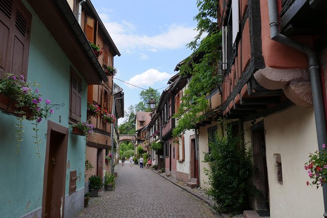 Day trip: Colmar, Haut-Koenigsbourg, Riquewihr and Kaysersberg - The minibus, open roof, and comfort