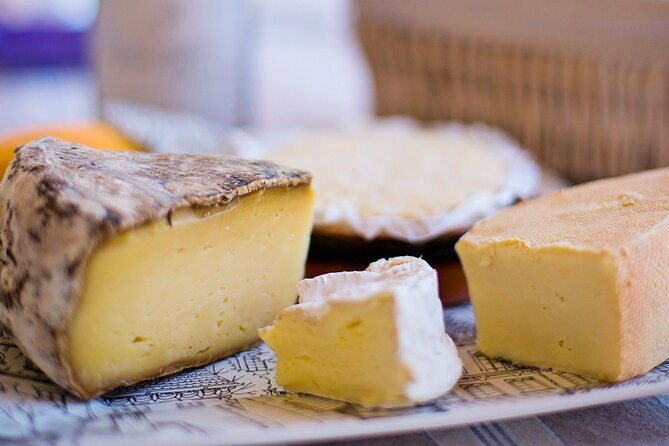 Devour Paris Food Tour : Montmartre Like a Local - Ending with quiche at LÉté en Pente Douce