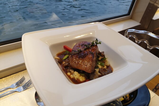 Dinner Cruise Prestige Check-out from the Eiffel Tower - Service, pace, and atmosphere aboard