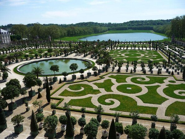 Discover Versailles on electric 2-wheelers (Yes to PRM) - Key points about the Versailles scooter ride
