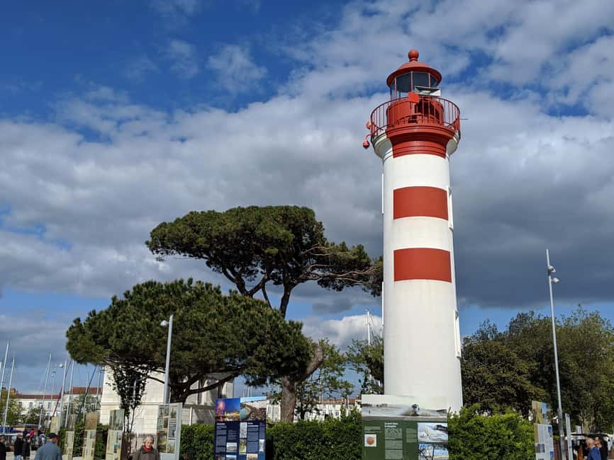 Discovery Walking Tour of La Rochelle - A guide who keeps the two hours moving