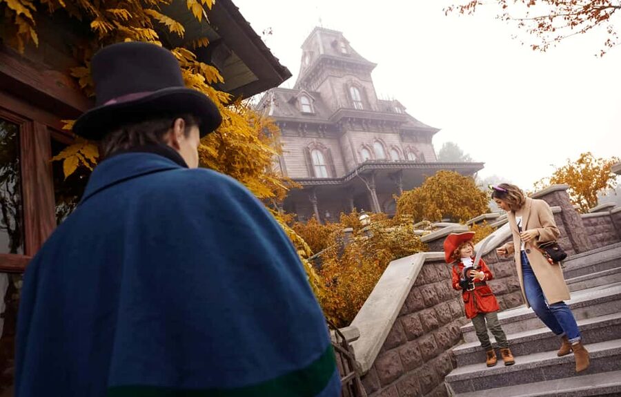 Disneyland® Paris 2/3/4-Day Ticket - Disneyland Park: castle, classic rides, and familiar stories
