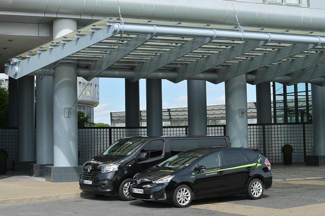Disneyland Paris One Way or Round Trip Private Transfer from City or Airport - Luggage, late hours, and practical limits