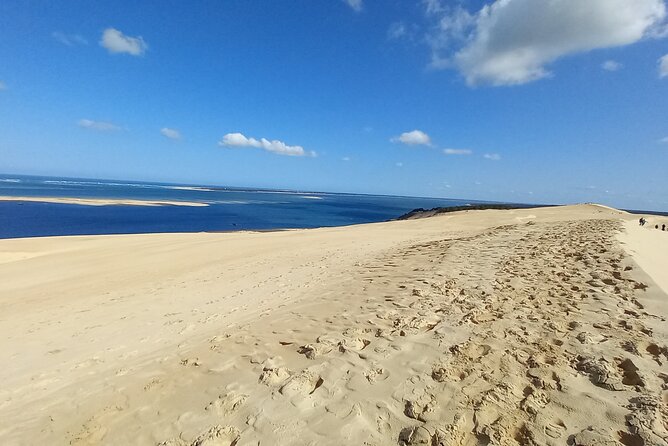 Dune du Pilat and Oysters Tasting in only 1 hour away from Bordeaux ! What else? - A short drive through Arcachon’s Winter Town
