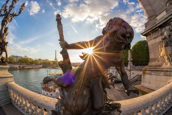 Eiffel Tower Access to 2nd Floor with Summit Option, Seine Cruise - Finding the right Bateaux Parisiens boat