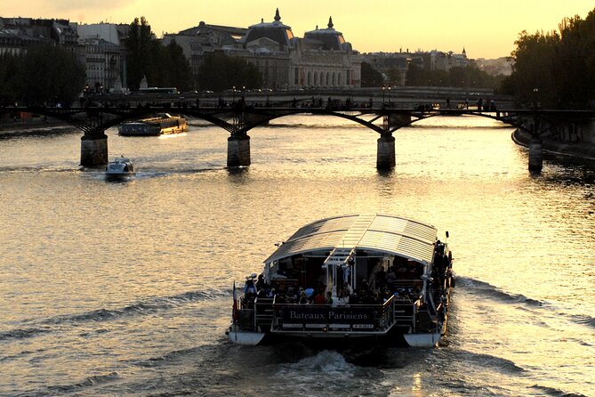Eiffel Tower Dinner Experience and Sightseeing Seine River Cruise - The one-hour Seine cruise after dark
