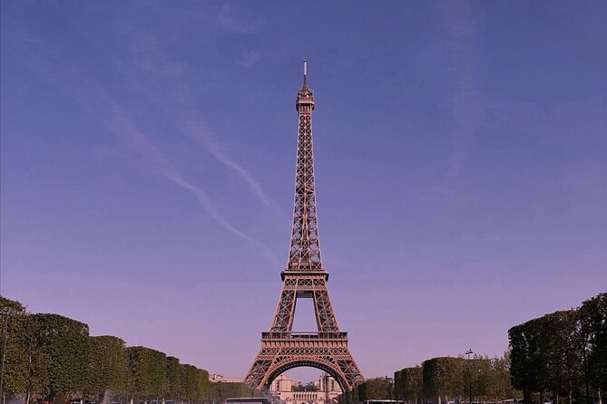 Eiffel Tower Reserved Access Summit or 2nd Floor Guided by Lift - How much guiding you actually receive