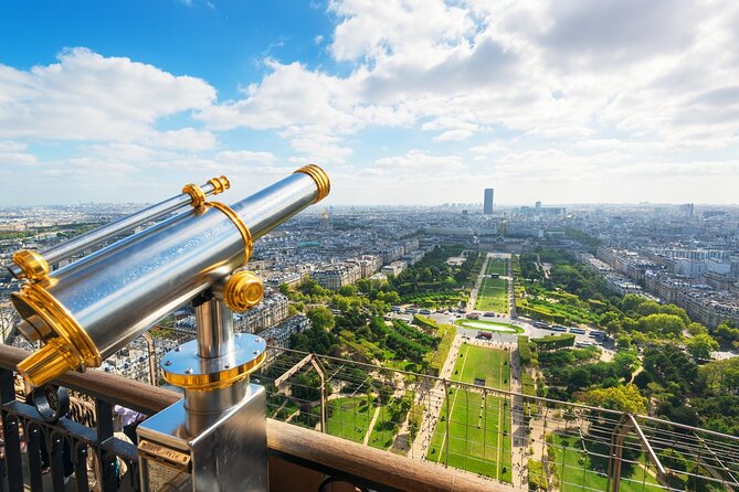 Eiffel Tower with Optional Summit Access by Lift - Going without a guide