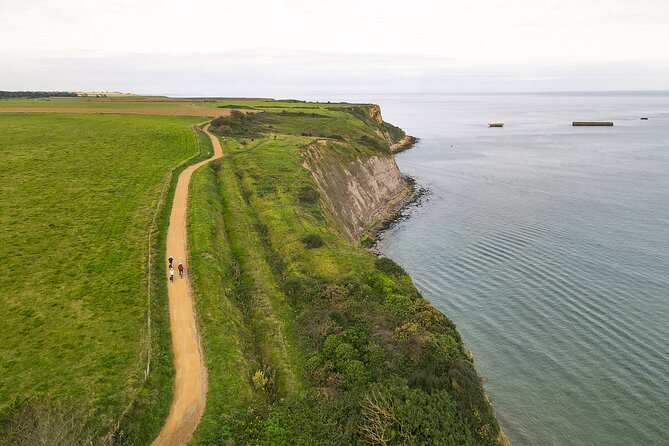 Electrically Assisted Bike Excursion (E-Bike) / E-Bike excursion self guided - Roads, bike paths, hills, and navigation