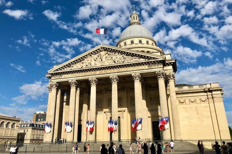 Emily inspired walking tour - Finding the show’s working Paris