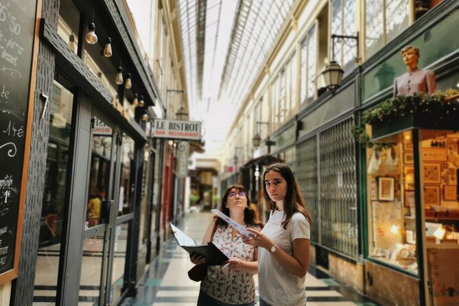 Escape Game in the Covered Passages in Paris - Photos and the Prize at the Finish
