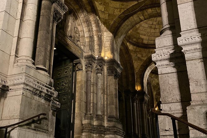 Escape game inside the Sacré-Coeur - Meeting at the upper funicular station