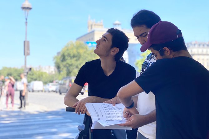 Escape game on the Île de la Cité - Starting with Henri IV at Pont Neuf