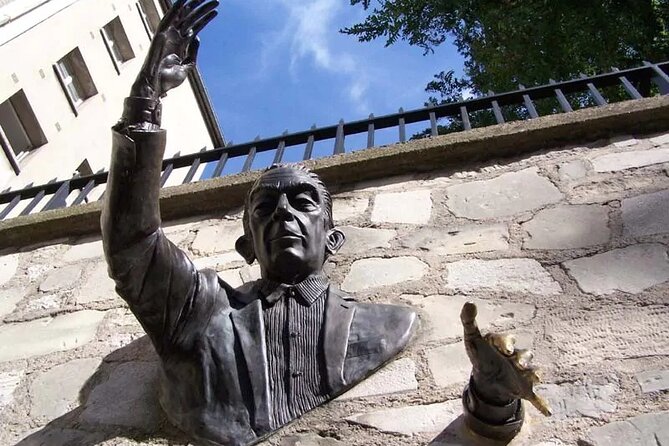 ESSENTIAL MONTMARTRE Walking Tour: the essential highlights+MORE! - Bateau-Lavoir and the birth of modern art