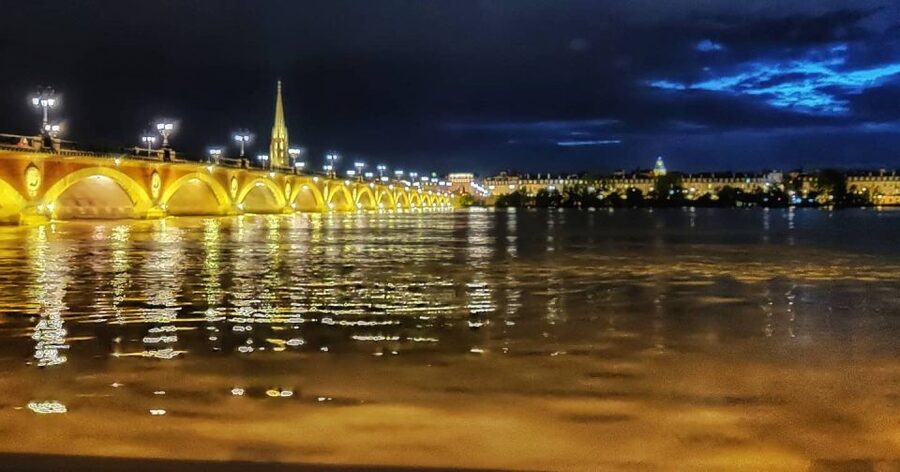 Exclusive! Bordeaux: Nighttime Highlights Walking Tour - Who may want a different Bordeaux experience