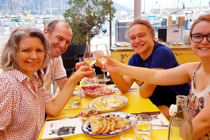 Exclusive Food Tour in Menton - 3 hours - small groups - Pichade, pissaladière, and barbajuan by the sea