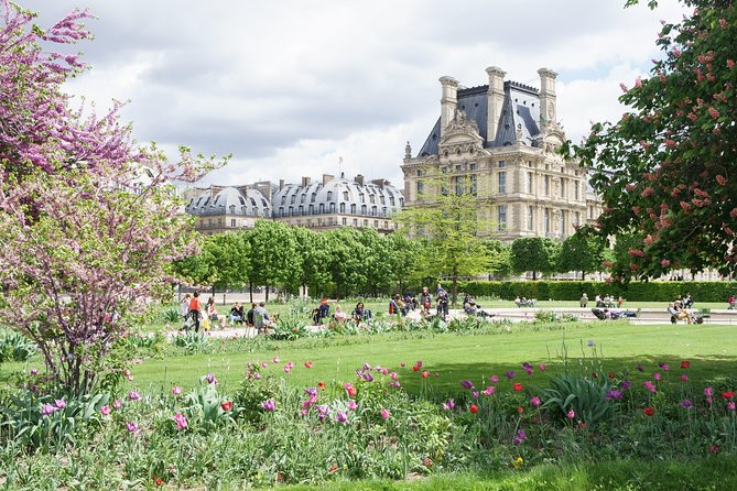 Exclusive Semi-Private Louvre Tour with Mona Lisa, Max 6 People - Meeting Louis XIV beneath the Pyramid
