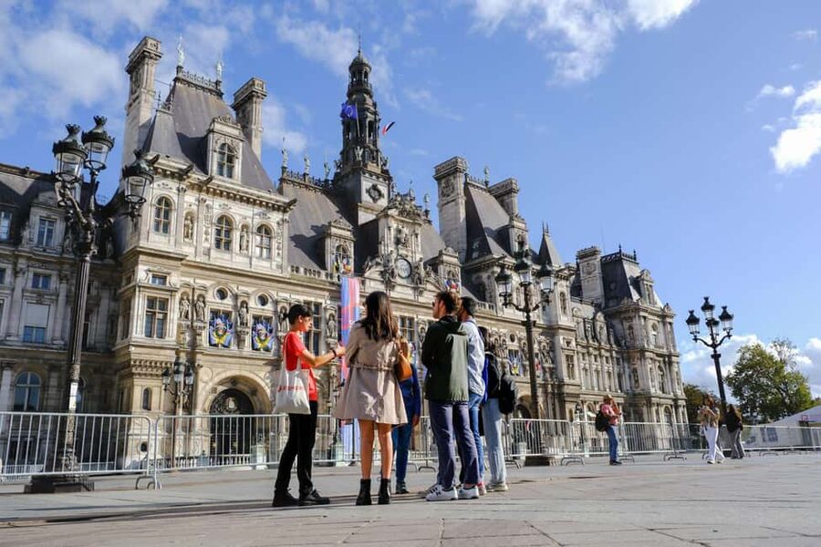 Explore the Marais: Culture, History & Hidden Gems of Paris - Place de la Bastille and a route detail to confirm