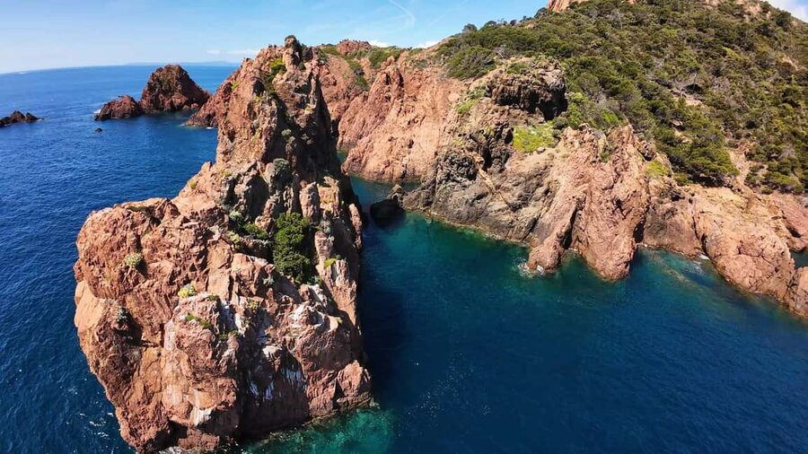 Fréjus: Sea and Creeks Boat Tour with Snorkeling and Drinks - Quick takeaways from the Fréjus sea tour