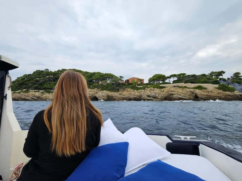 French Riviera Private Boat Trip - Swimming in a quiet Mediterranean cove