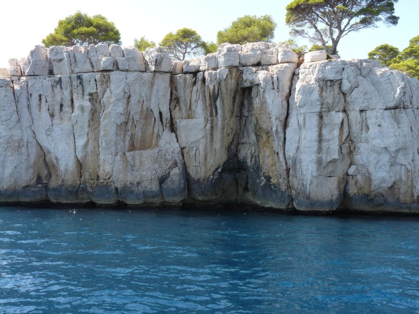 From Aix-en-Provence: Cassis Tour with Cap Canaille Stop - Cassis harbor and old fishing-town character