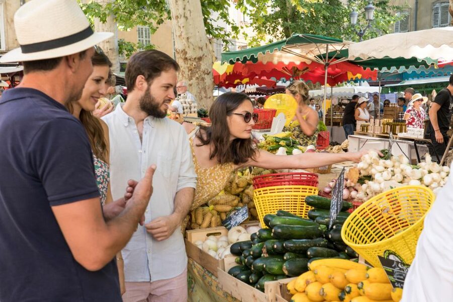 From Aix-en-Provence: Luberon Market & Villages Day Tour - Gordes, dry stone and the Luberon view