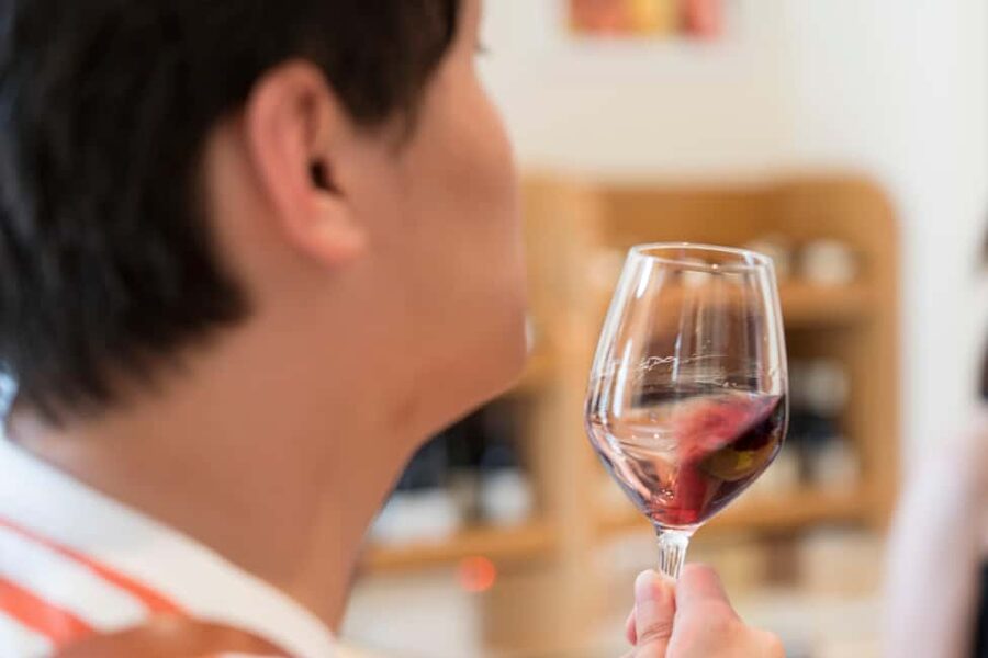 From Avignon: Châteauneuf du Pape Half-Day Wine Tour - Is $112 a fair price?