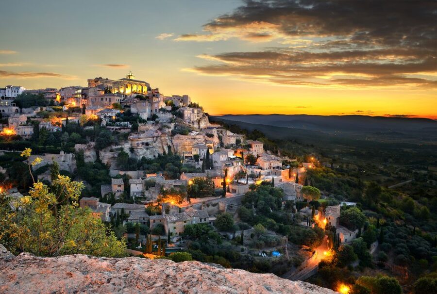 From Avignon: Lavender Fields & Luberon Village Guided Tour - The lavender route changes with the calendar