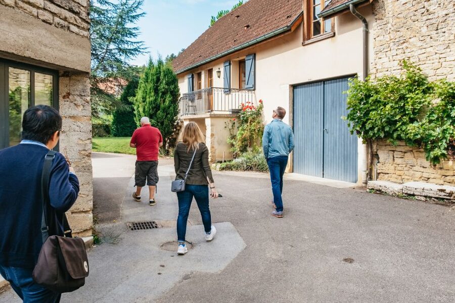 From Beaune: Burgundy Day Trip with 14 Wine Tastings - Lunch with Burgundy on your own budget