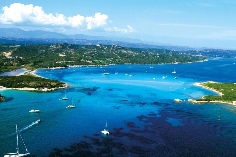 From Bonifacio: Cruise of the Cliffs and the Lavezzi Islands - The first sweep across the Gulf of Sperone