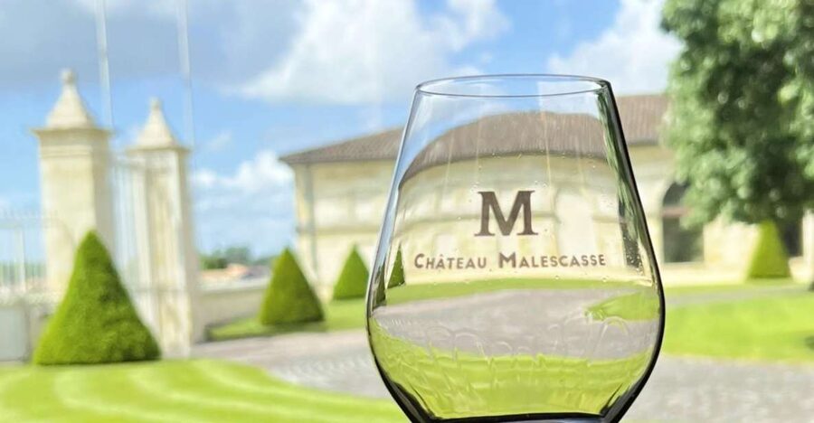 From Bordeaux: Essential Morning Tour with Wine Tasting - Meeting the guide at the Monument aux Girondins