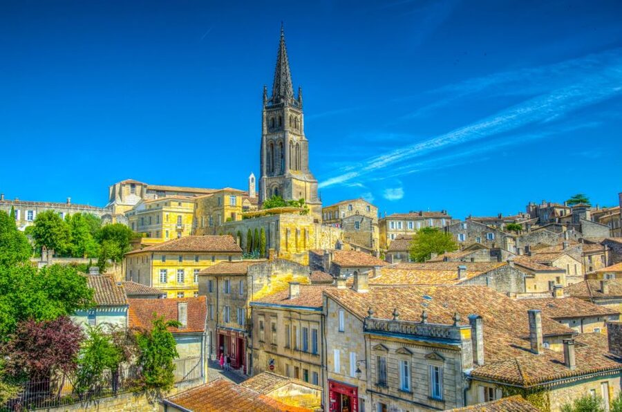 From Bordeaux: Full-Day St Emilion Wine Tasting Tour - Third tasting: finish with a different perspective