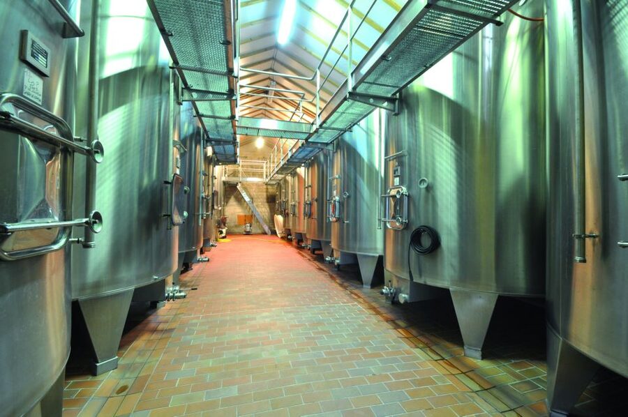 From Bordeaux: Medoc Half-Day Wine Tour - Following the chateau road past Margaux